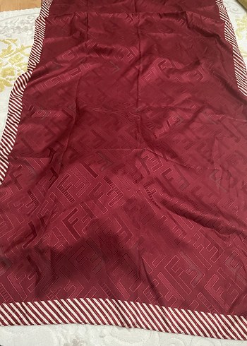 Bordo Kadın Şal, Dökümlü ve Parlak Kumaş