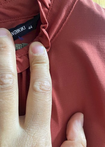 Düğmeli, Uzun Kollu, Yüksek Yakalı Kahverengi Tunik - Görsel 4