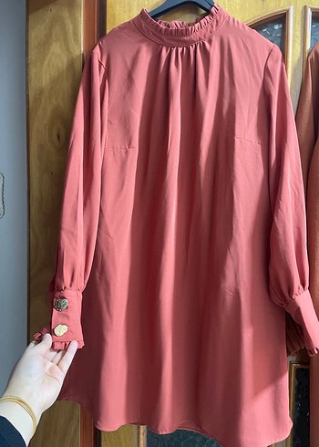 Düğmeli, Uzun Kollu, Yüksek Yakalı Kahverengi Tunik - Görsel 6