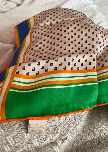 Çok Renkli Pierre cardin sura ipek eşarp - Görsel 2