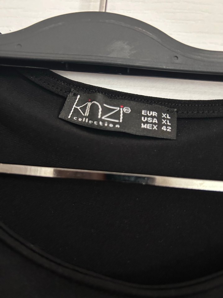 Uzun Kollu Siyah Kürklü Gotik Elbise - Görsel 4