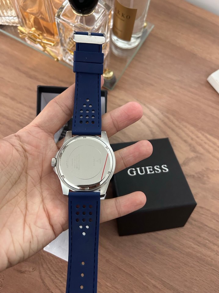 Guess Erkek saat - Görsel 2