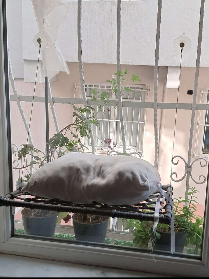 Gri Örgü Tasarımlı Kedi Yatağı - Görsel 2