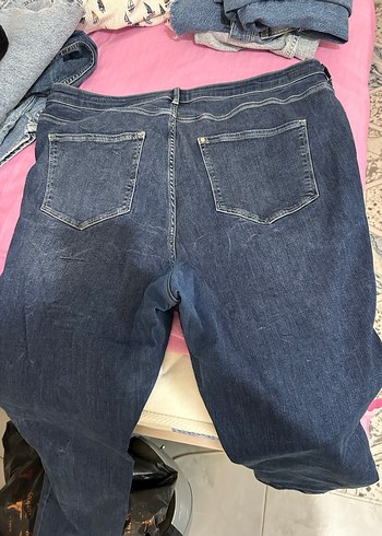 52 Beden Kadın Lacivert Bol Kesim Midi Kot Pantolon
