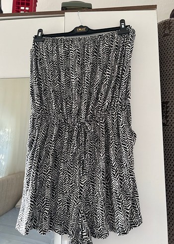 l Beden Zebra Desenli Straplez Kadın Tulum