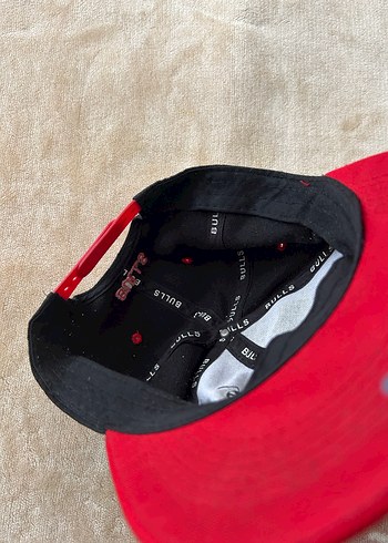Kırmızı Siyah Chicago Bulls Şapka - Görsel 8