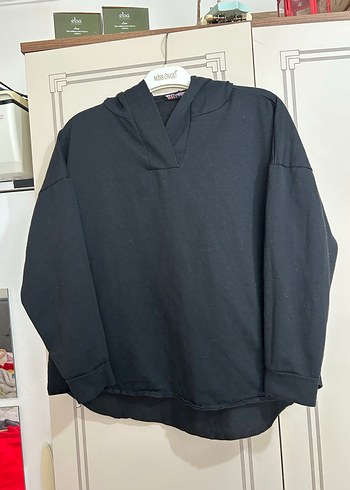 Siyah V Yaka Kadın Sweatshirt - Görsel 3