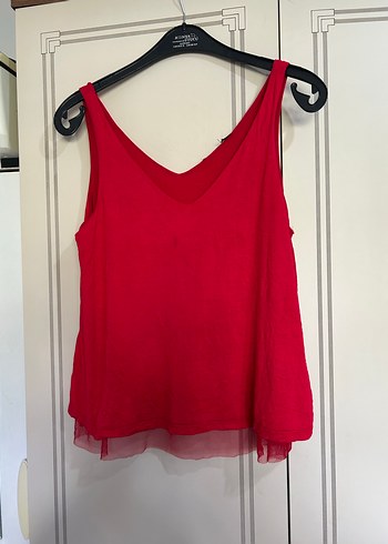 Kırmızı V Yaka Kolsuz Crop Top - Görsel 3