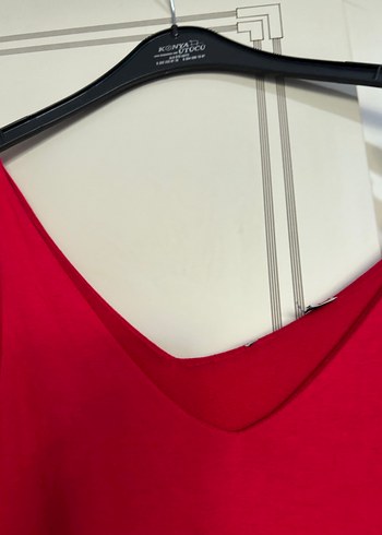 Kırmızı V Yaka Kolsuz Crop Top - Görsel 10