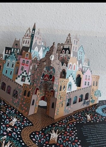 Beden Ingilizce snow queen popup book