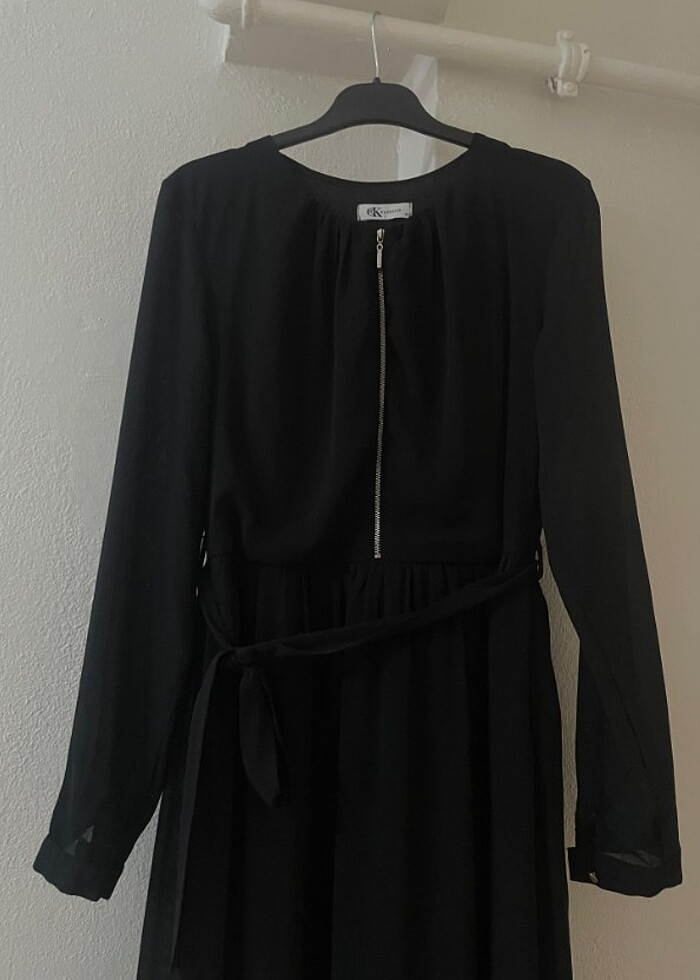 Siyah Elbise - Görsel 4