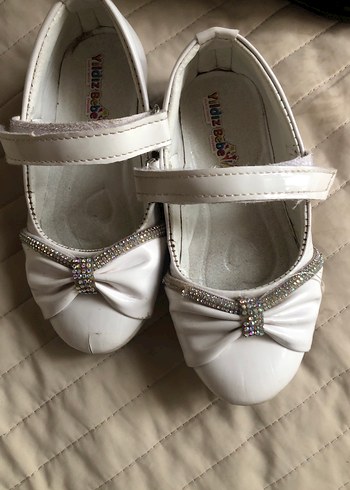 Kız Çocuk Beyaz Tokalı Babet Ayakkabı - Görsel 12