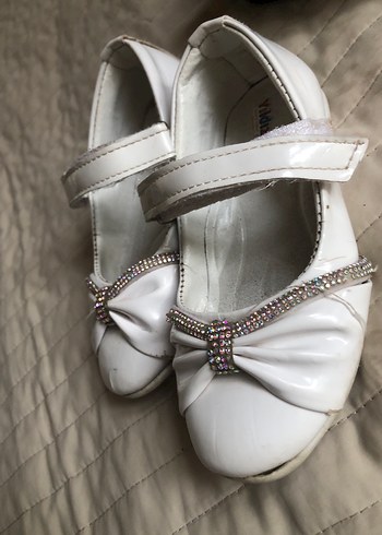 Kız Çocuk Beyaz Tokalı Babet Ayakkabı - Görsel 11