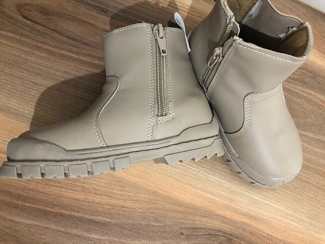 LC Waikiki Kız erkek çocuk bot