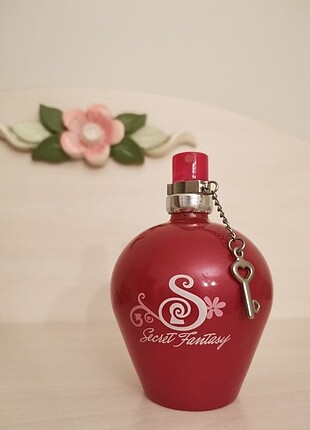 Secret Fantasty Parfüm Avon
