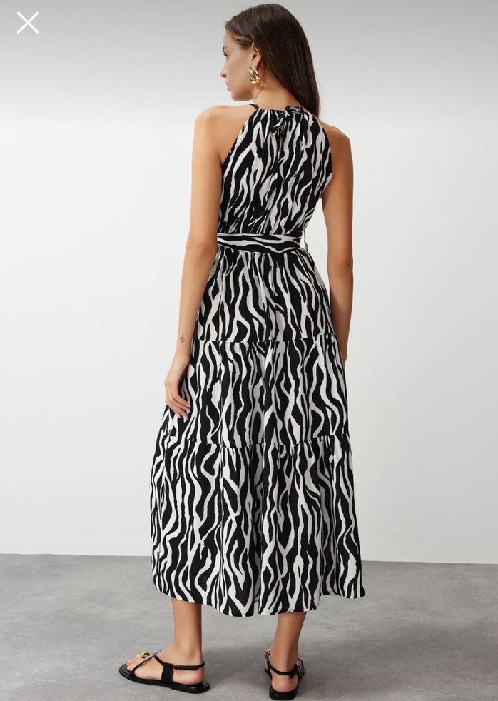 Zebra Desenli Uzun Askılı Pilili Elbise - Görsel 2