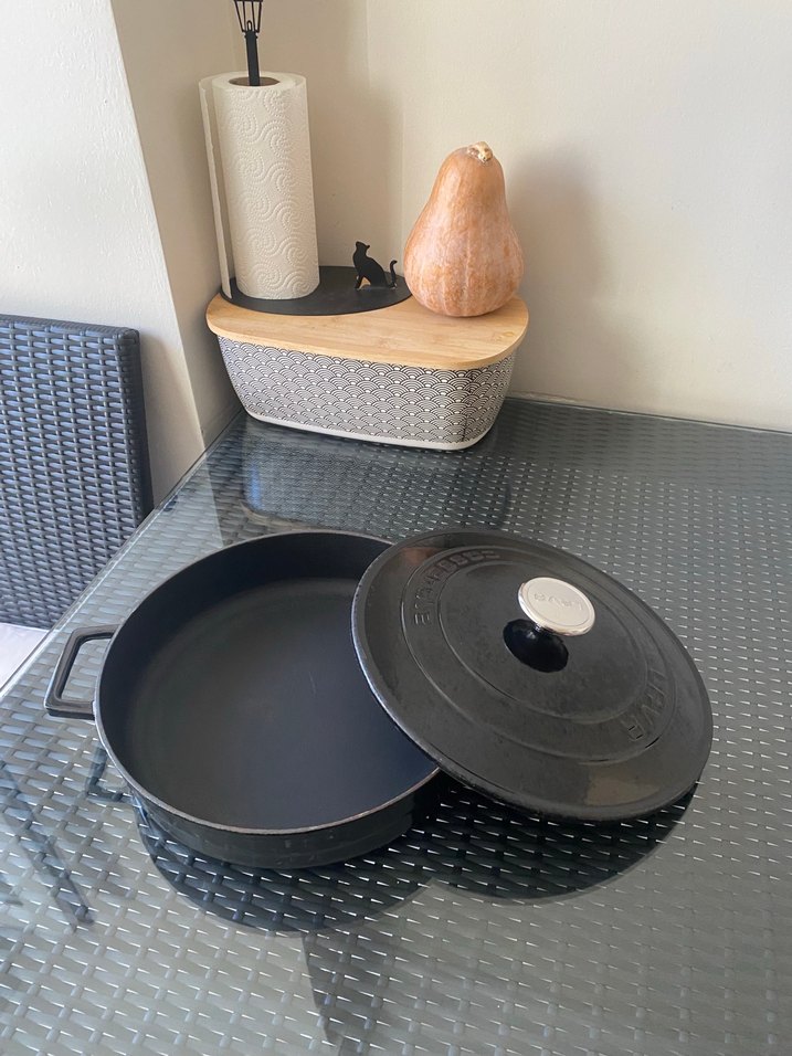 Lava Siyah Döküm Tencere ve Kapak - Görsel 2