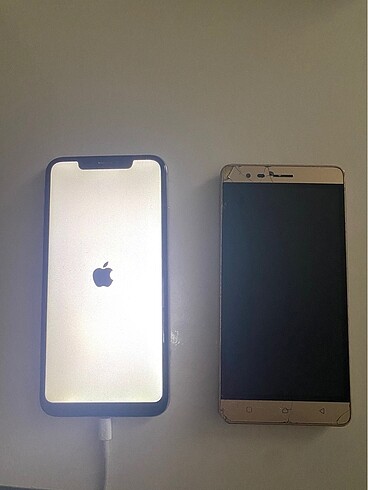 iPhone ve lenova