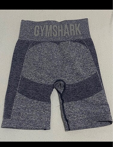 Diğer gymshark şort