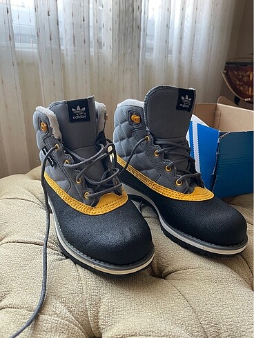 Adidas bot