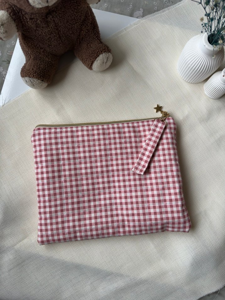 Ekose Desenli Bordo Makyaj Çantası - Görsel 2