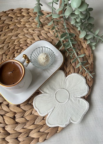 Çiçek Desenli sunum peçetesi - Görsel 3