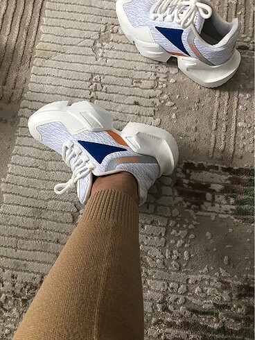 Reebok spor ayakkabı