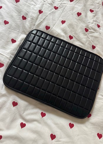 Mango Mango Siyah Deri Kare Desenli Kadın Laptop Çantası