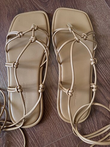 Bershka Bershka yepyeni sandalet