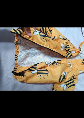 Parlak Sarı Baskılı Fermuarlı Kedi Kıyafeti - Görsel 2