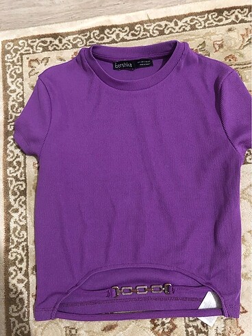 Stradivarius crop