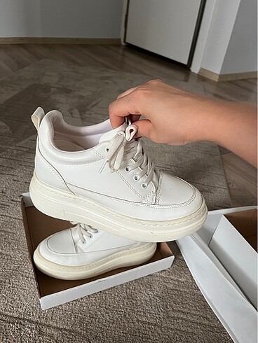 Gizli topuklu spor ayakkabı - Görsel 5