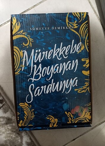 Mürekkebe boyanan sardunya 