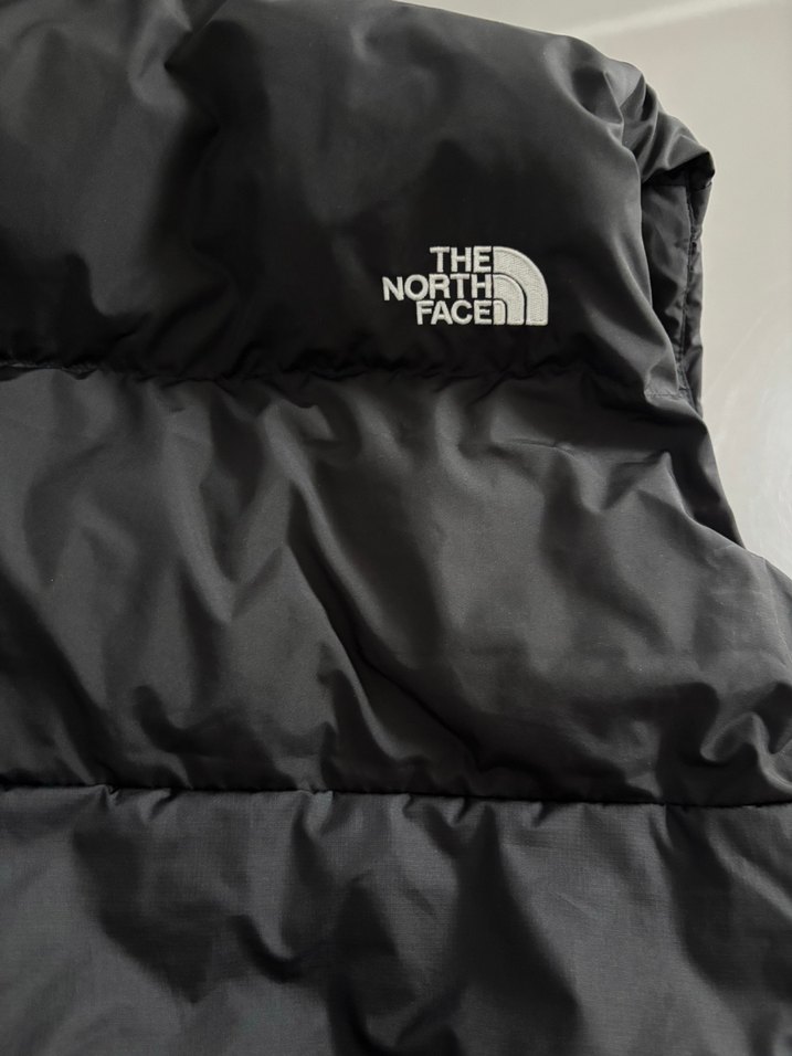 Kadın Siyah Fermuarlı Yüksek Yaka Puff Yelek - Görsel 3