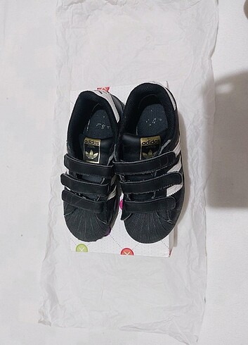 33 Beden Orjinal Adidas spor ayakkabı