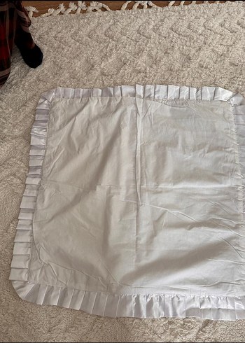 krem  Çocuk Battaniyesi Beyaz Fırfırlı Kenar  el emeği - Görsel 6