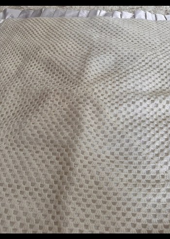 krem  Çocuk Battaniyesi Beyaz Fırfırlı Kenar  el emeği - Görsel 4