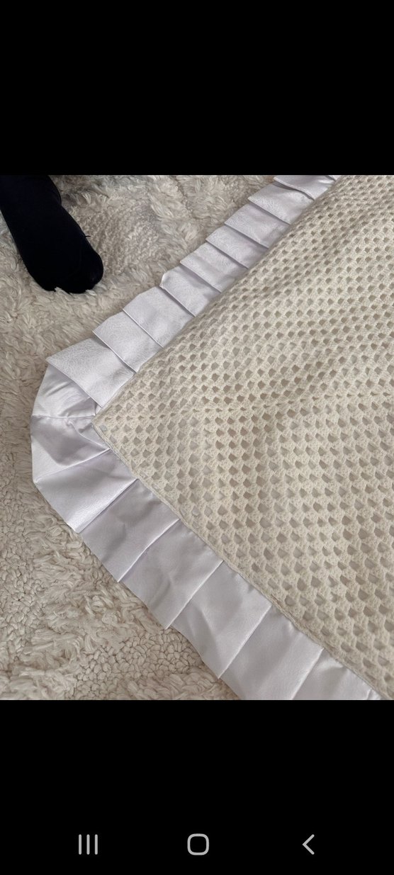 krem  Çocuk Battaniyesi Beyaz Fırfırlı Kenar  el emeği - Görsel 5