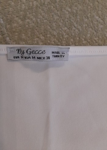 Beyaz Uzun Kollu Crop Top - Görsel 3