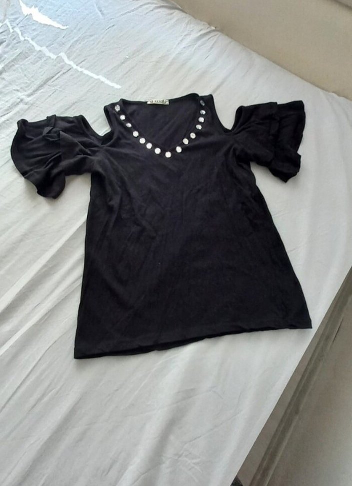 Düğmeli V Yaka Kadın Bluz - Görsel 2