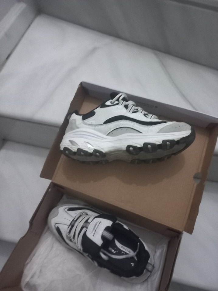 Orjinal Kadın Skechers Beyaz Bağcıklı Spor Ayakkabı - Görsel 2