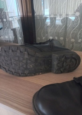 Siyah Deri Tarz Bot - Görsel 5