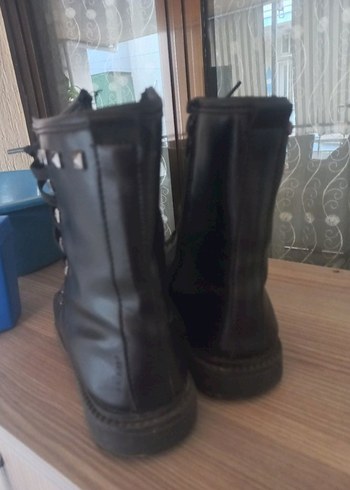 Siyah Deri Tarz Bot - Görsel 4