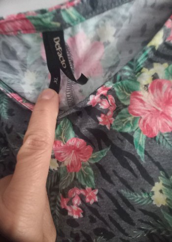 Gri Çiçek Desenli Bohem Pencereli Dirsek Kol Bluz - Görsel 4