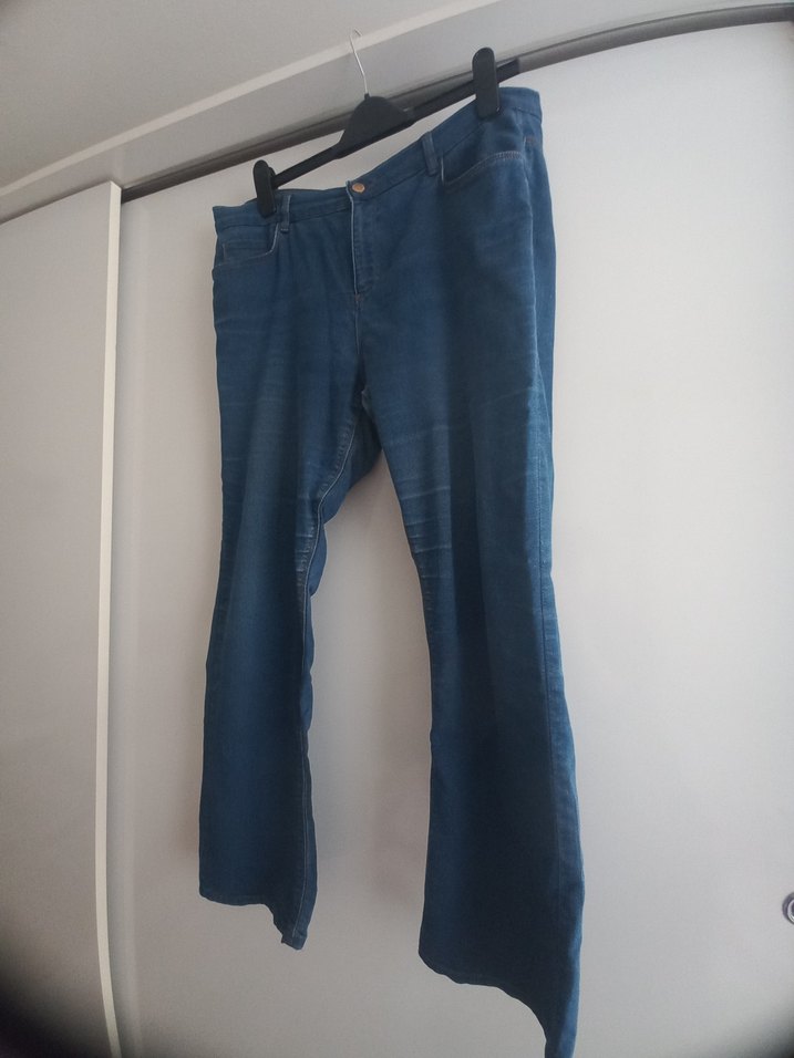 Kadın Mavi Bol Kesim Midi Kot Pantolon - Görsel 3