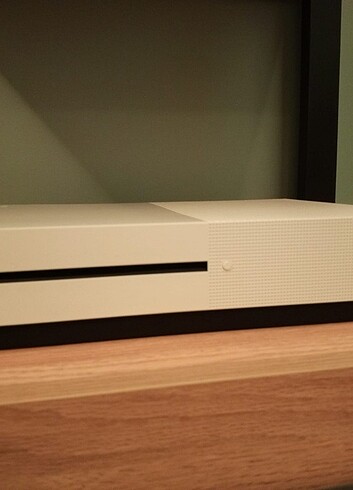 XBOX ONE S OYUN KONSOLU 