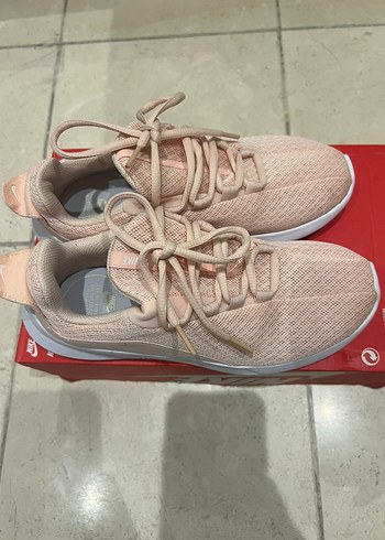 Nike Bej Kadın Dolgu Topuklu Spor Ayakkabı - Görsel 2