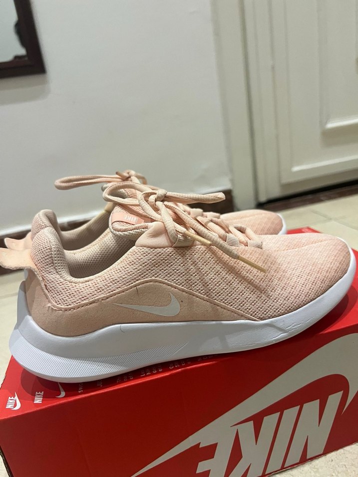 Nike Bej Kadın Dolgu Topuklu Spor Ayakkabı - Görsel 3