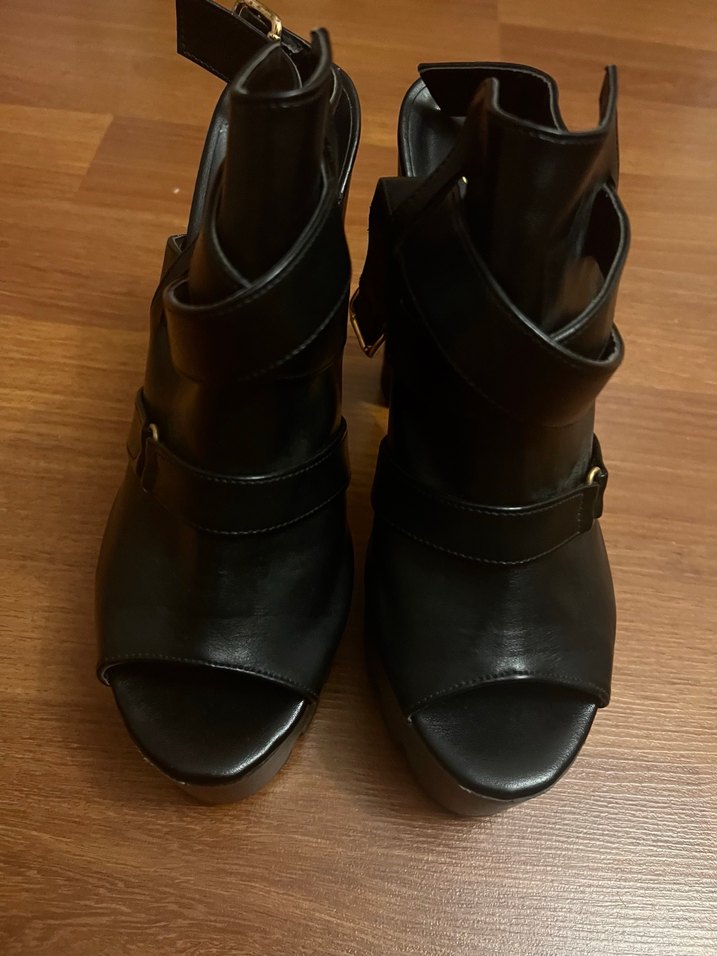 Siyah Gotik Platform Topuklu Kadın Ayakkabı - Görsel 2