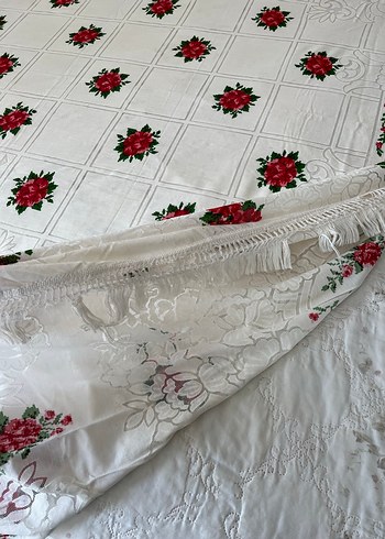 Vintage Nakışlı Beyaz Yatak Örtüsü - Görsel 4